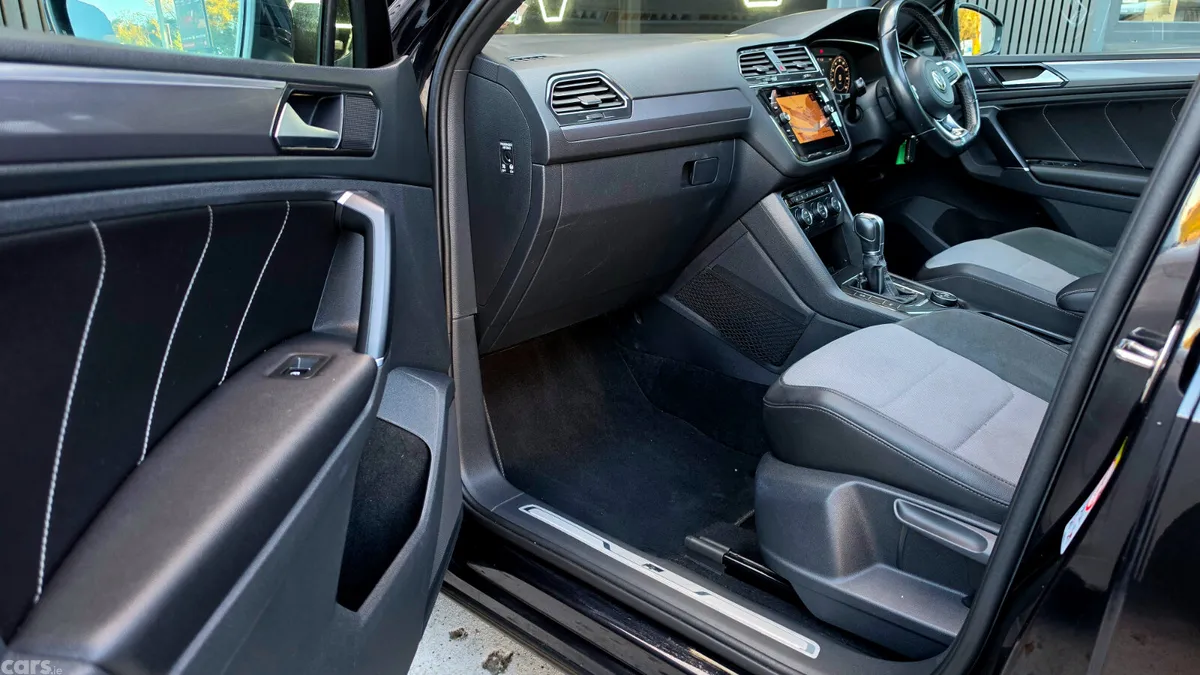 Volkswagen Tiguan SUV, Diesel, 2018, Black