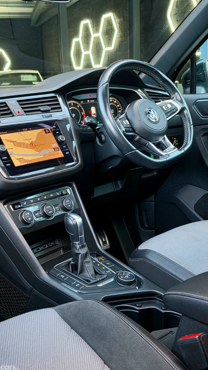Volkswagen Tiguan SUV, Diesel, 2018, Black