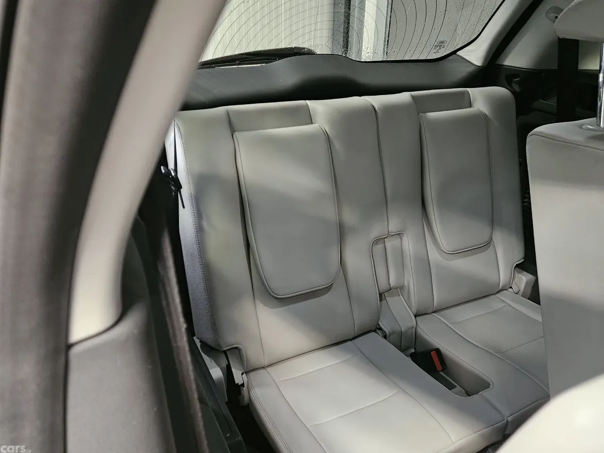 Land Rover Discovery Sport SUV, Diesel, 2019, Black