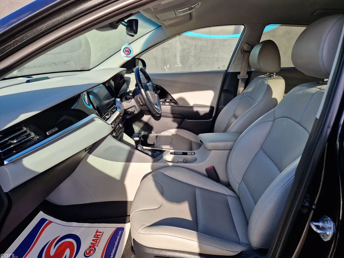 Kia Niro SUV, Petrol Plug-in Hybrid, 2021, Black