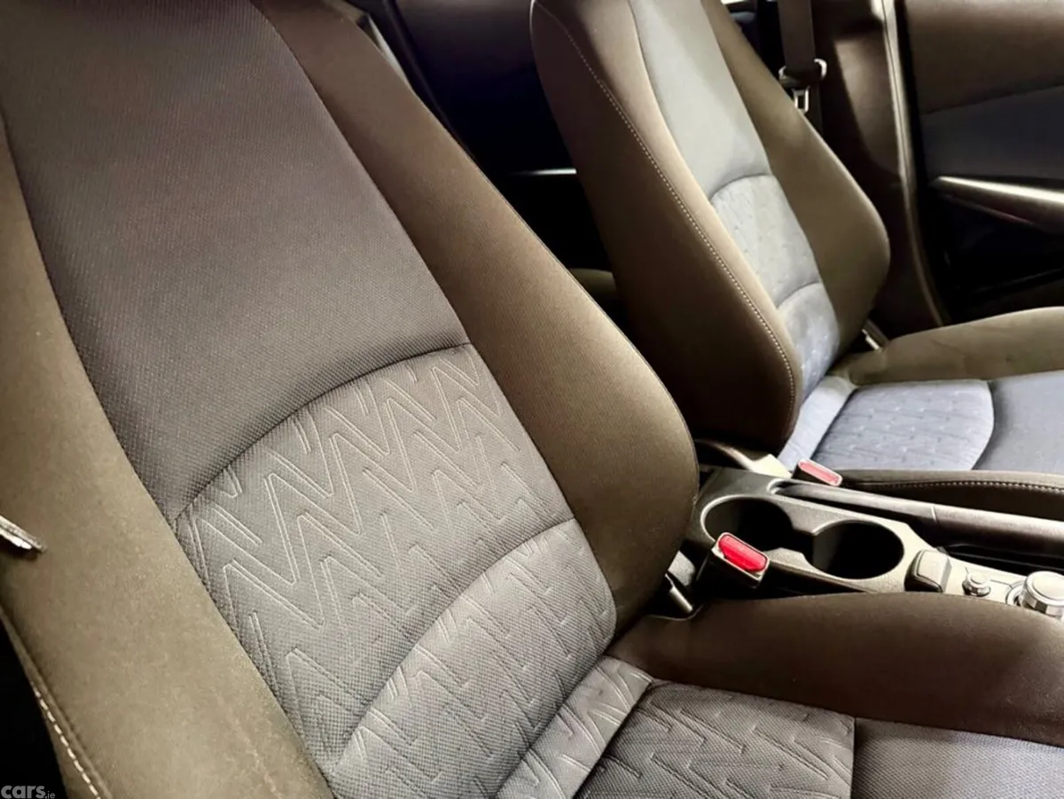 Mazda Demio Hatchback, Petrol, 2016, Red