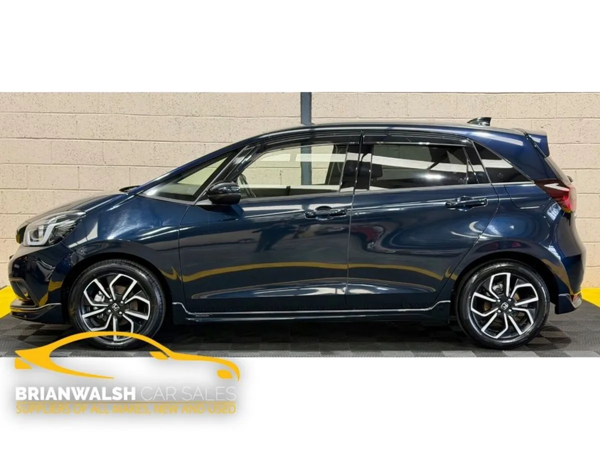 Honda Fit Hatchback, Petrol Hybrid, 2021, Black