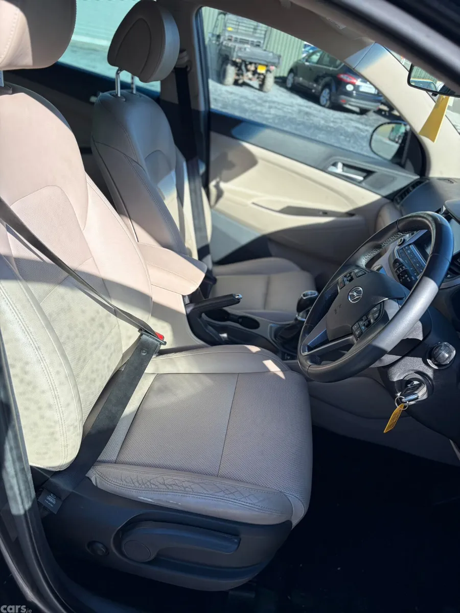 Hyundai Tucson SUV, Diesel, 2017, Black