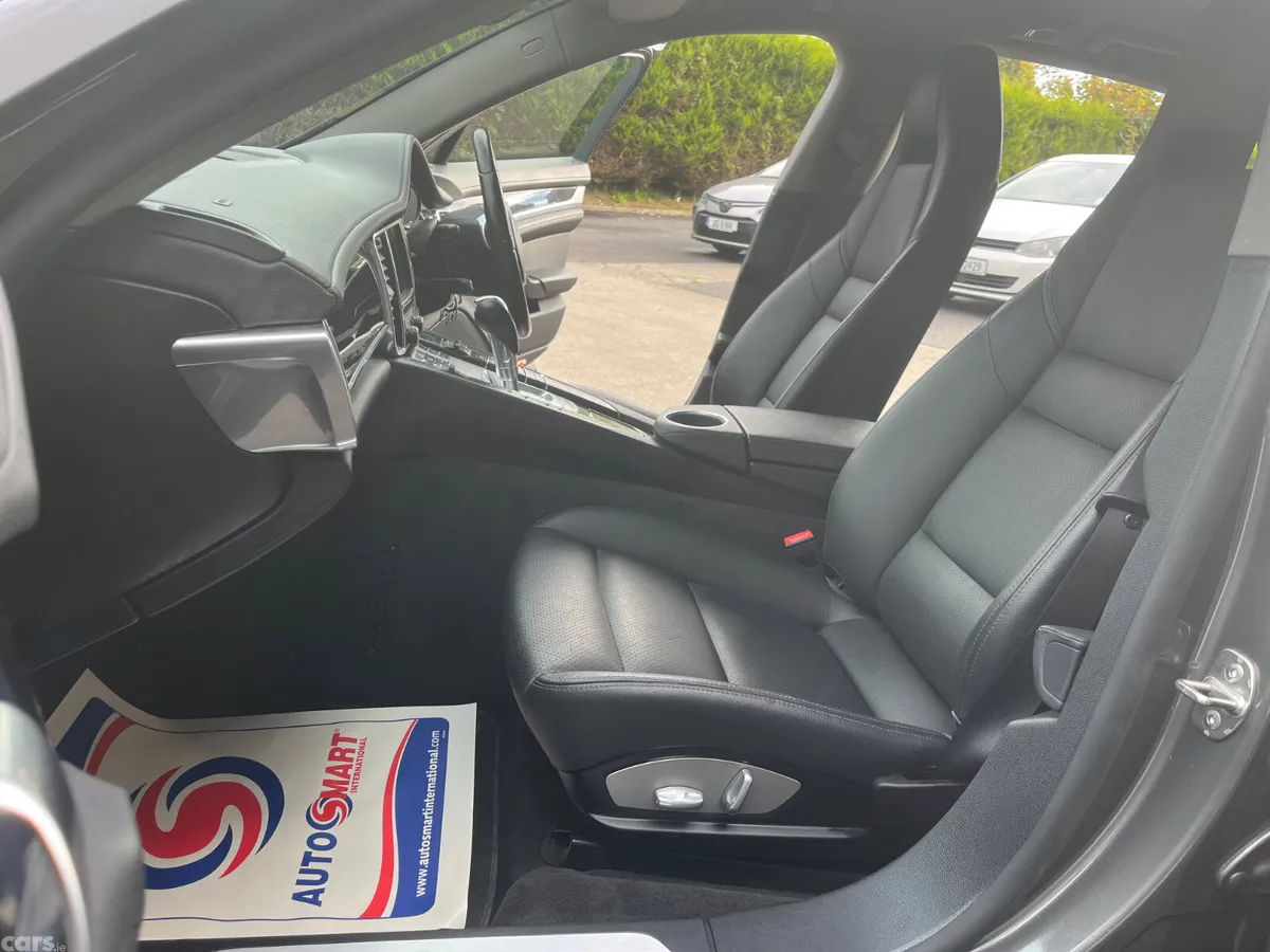 Porsche Panamera Hatchback, Diesel, 2015, Grey