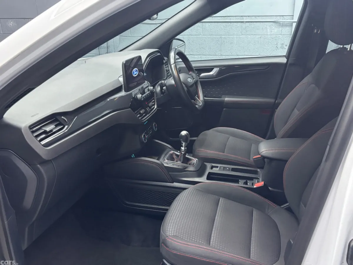 Ford Kuga MPV, Diesel, 2021, White