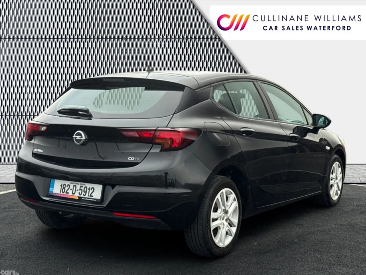 Opel Astra Hatchback, Diesel, 2018, Black
