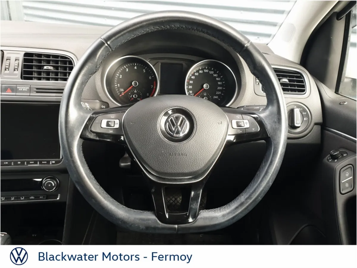 Volkswagen Polo Hatchback, Petrol, 2018, White
