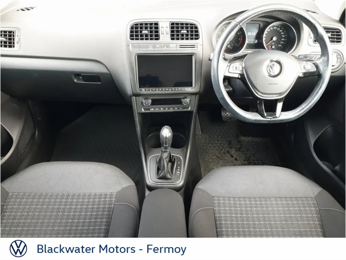 Volkswagen Polo Hatchback, Petrol, 2018, White