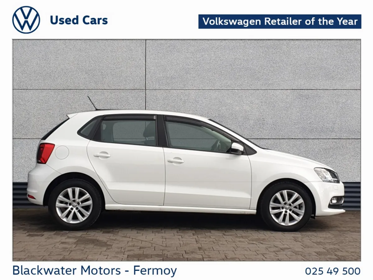 Volkswagen Polo Hatchback, Petrol, 2018, White