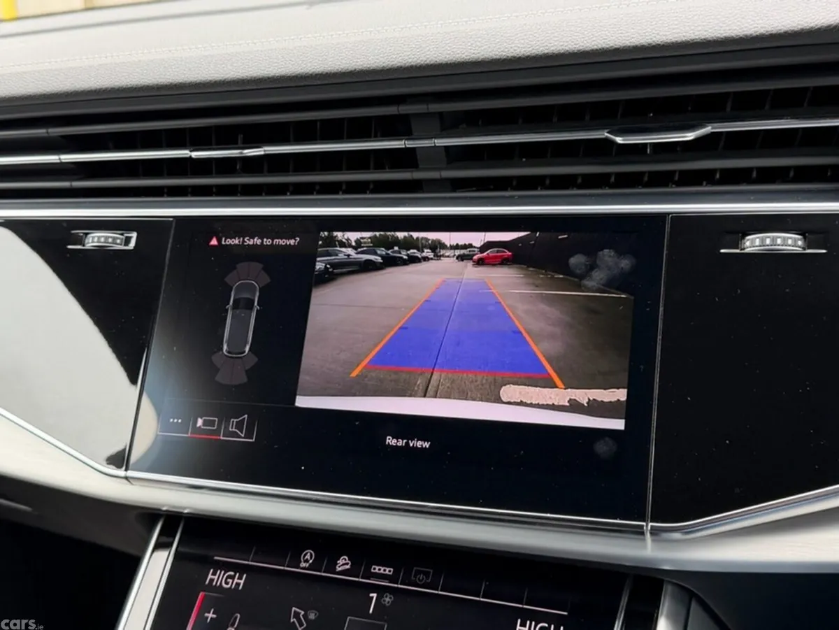Audi Q7 Estate, Diesel, 2024, White