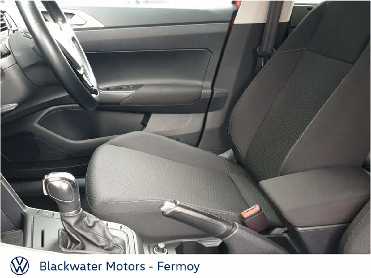 Volkswagen Polo Hatchback, Petrol, 2019, Red