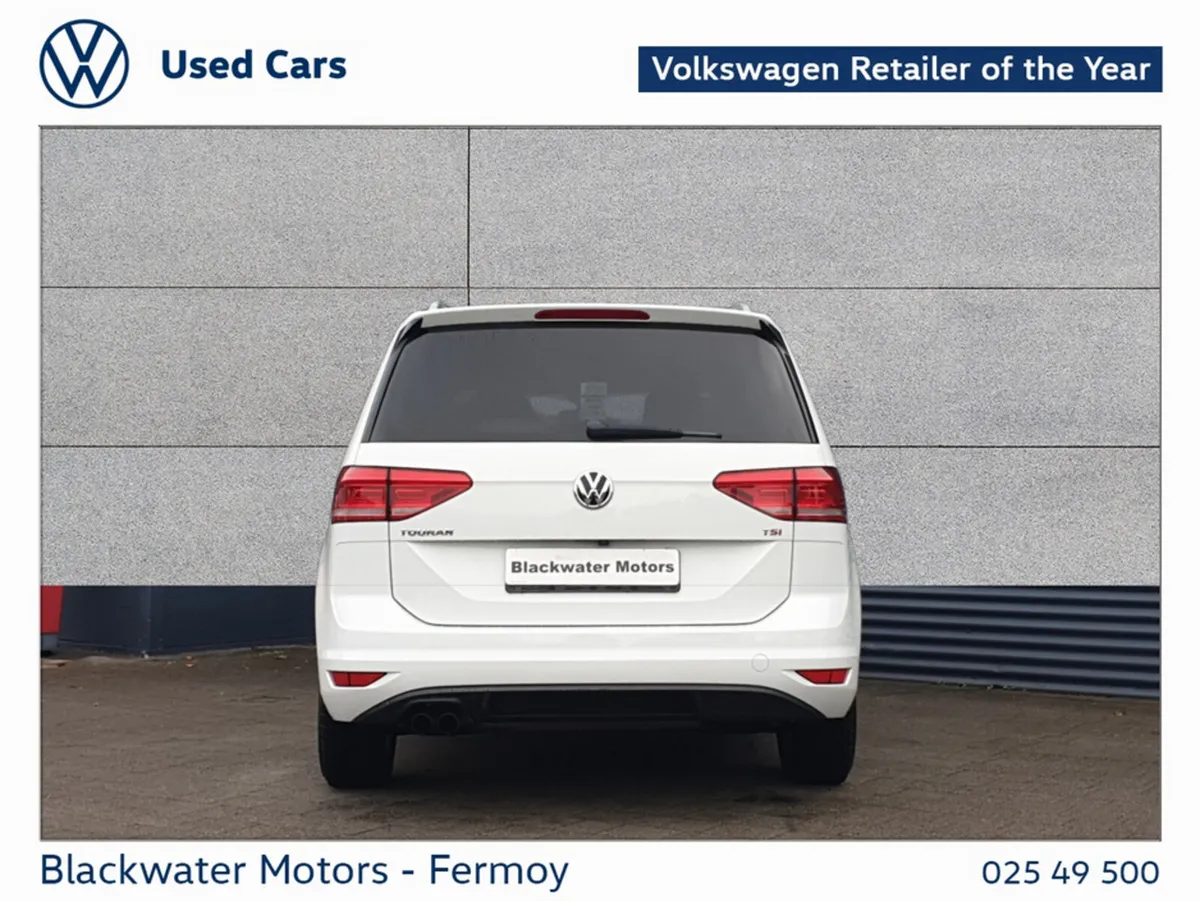 Volkswagen Touran Hatchback, Petrol, 2017, White