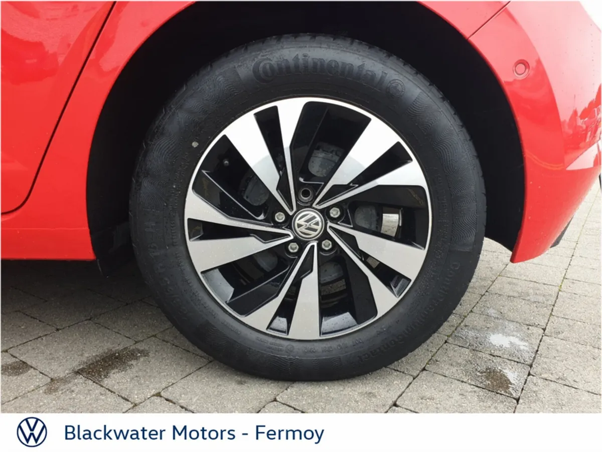 Volkswagen Polo Hatchback, Petrol, 2019, Red