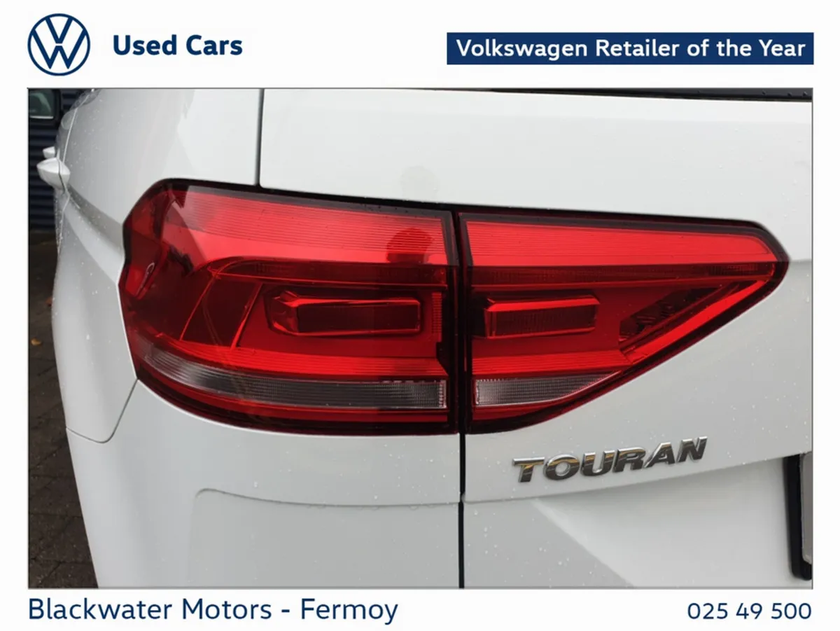 Volkswagen Touran Hatchback, Petrol, 2017, White