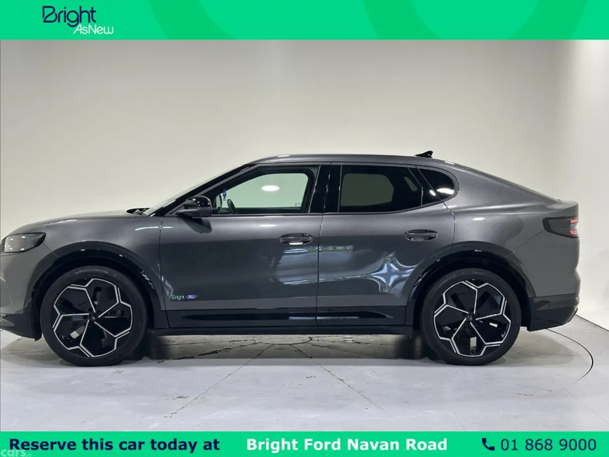 Ford Capri MPV, Electric, 2026, Grey