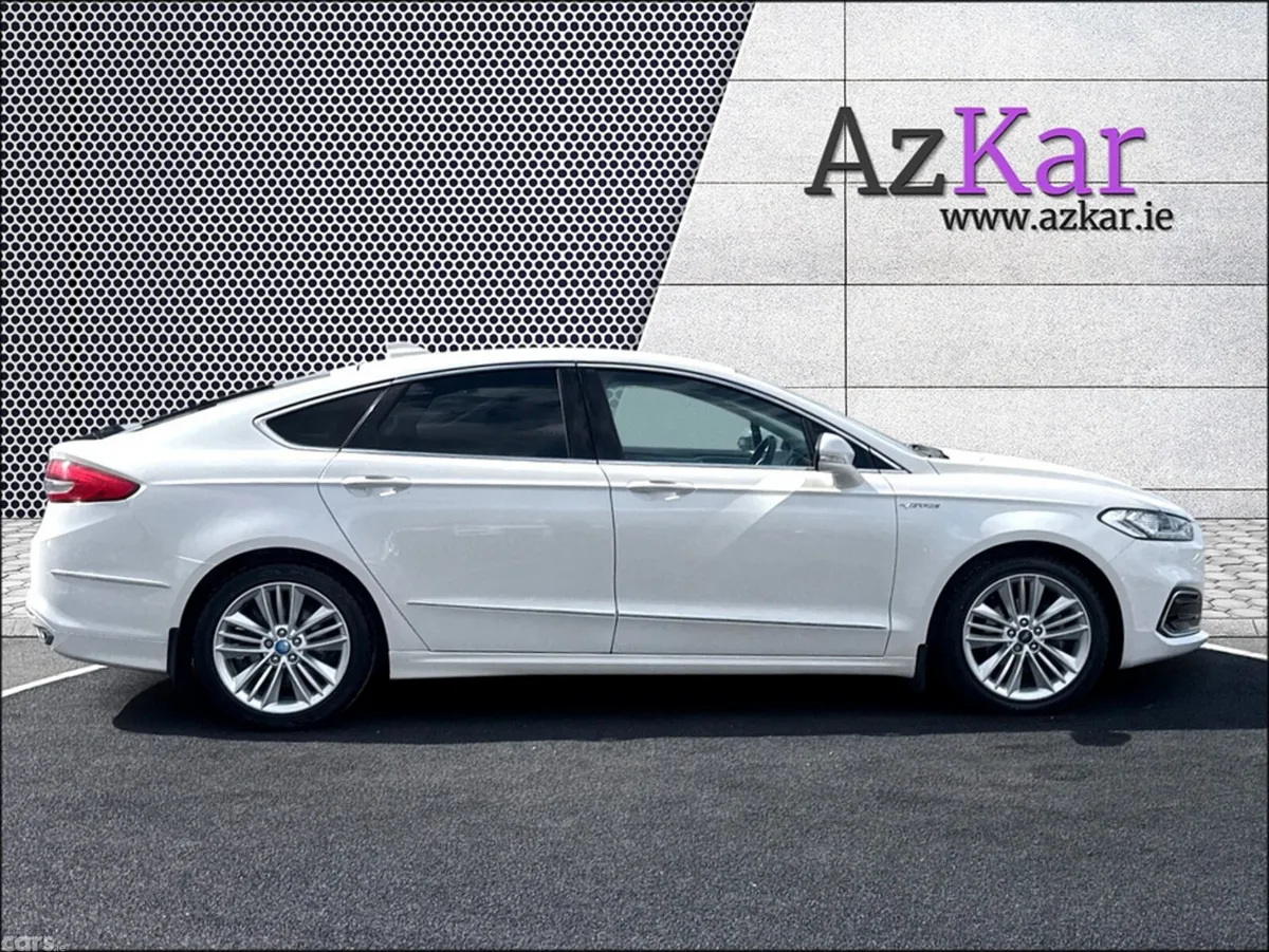 Ford Mondeo Hatchback, Diesel, 2020, White