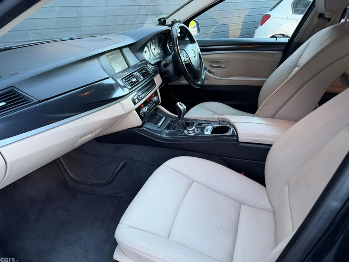 BMW 5-Series Saloon, Diesel, 2011, Black