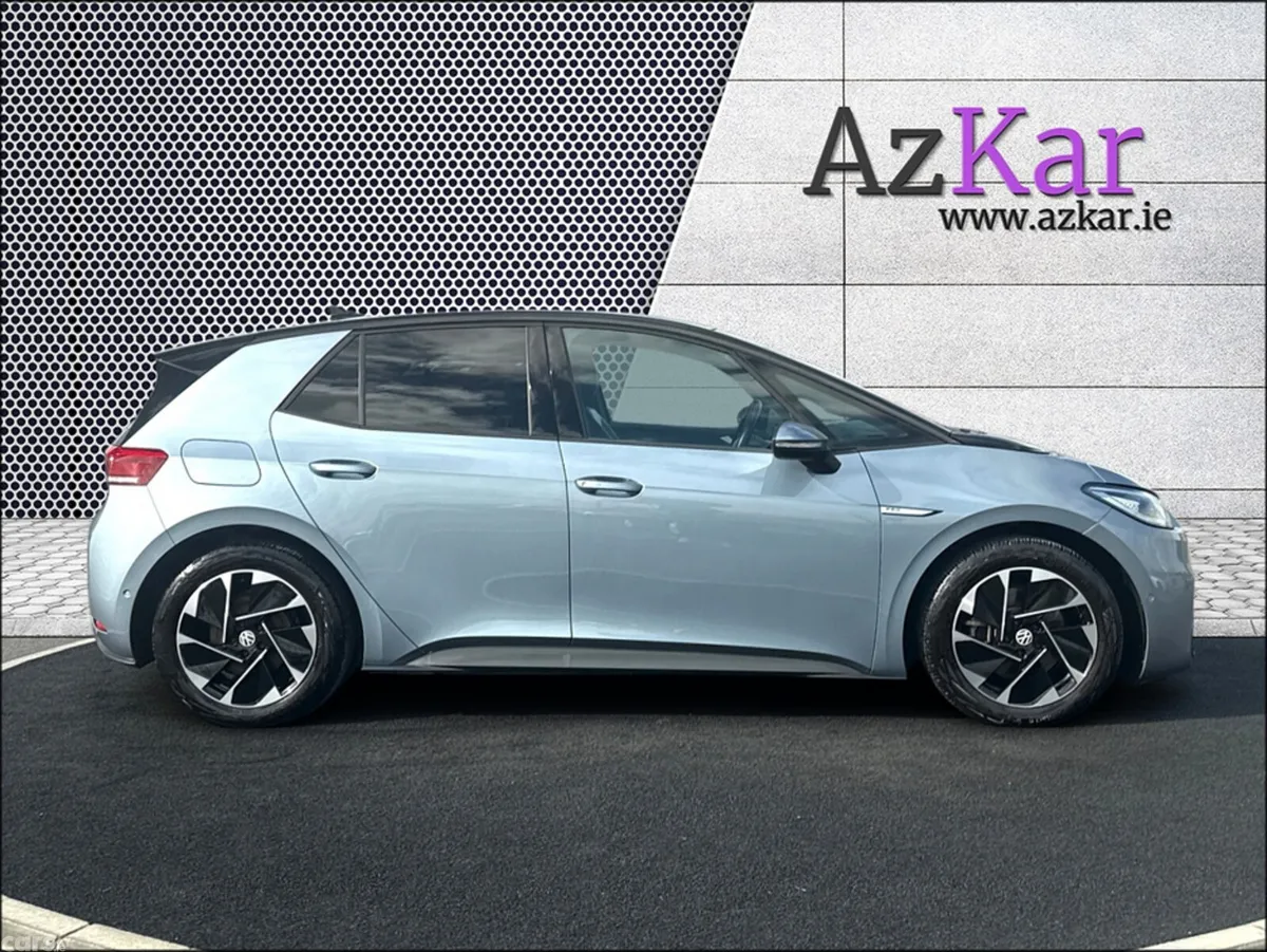 Volkswagen ID.3 Hatchback, Electric, 2022, Blue