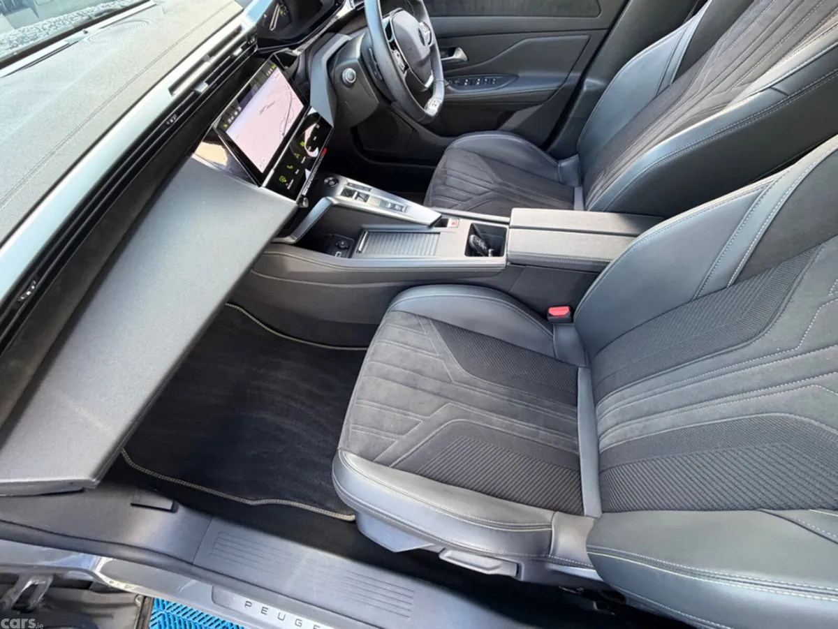 Peugeot 408 Hatchback, Petrol, 2024, Grey