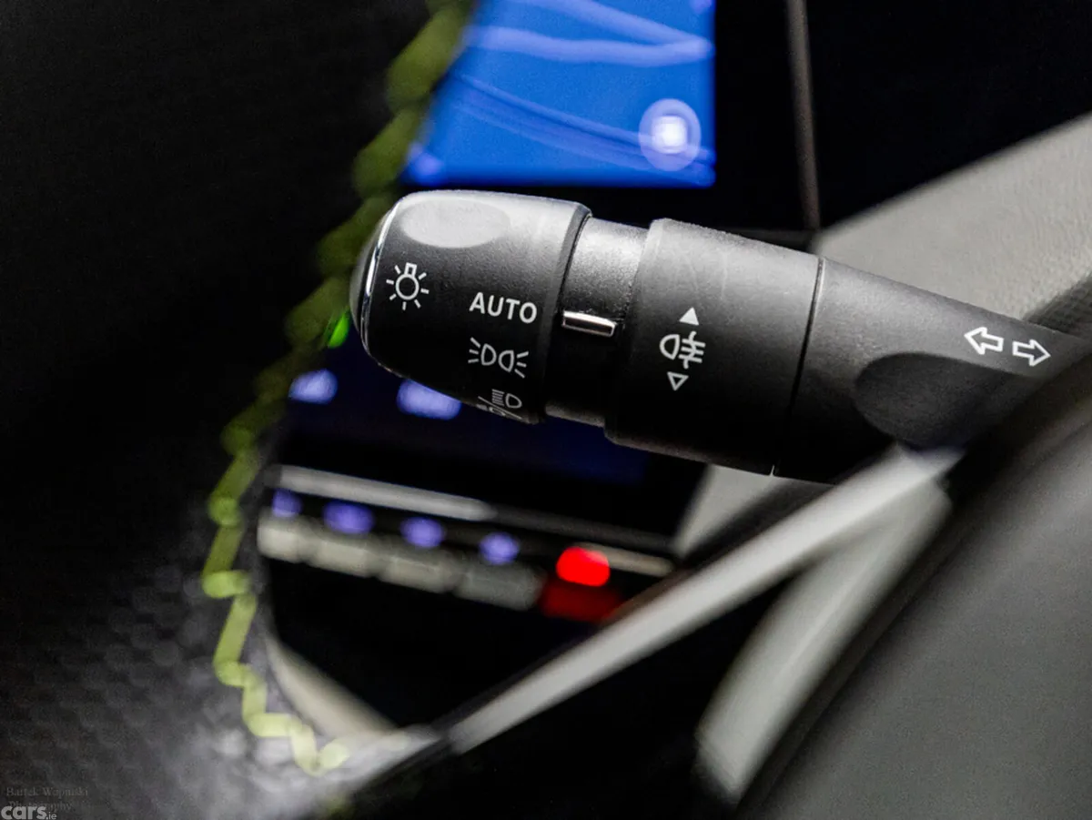 Peugeot 308 Hatchback, Electric, 2024, Green