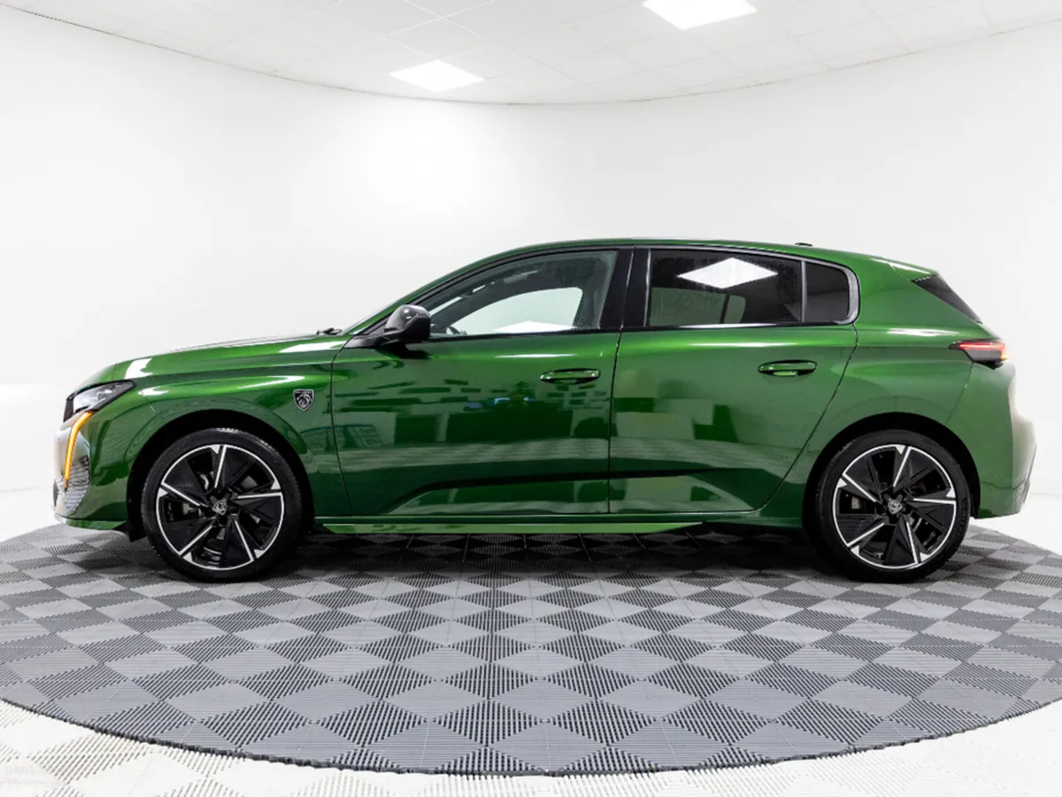Peugeot 308 Hatchback, Electric, 2024, Green