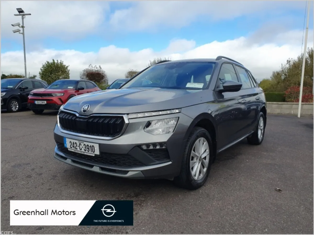 Skoda Kamiq Hatchback, Petrol, 2024, Grey