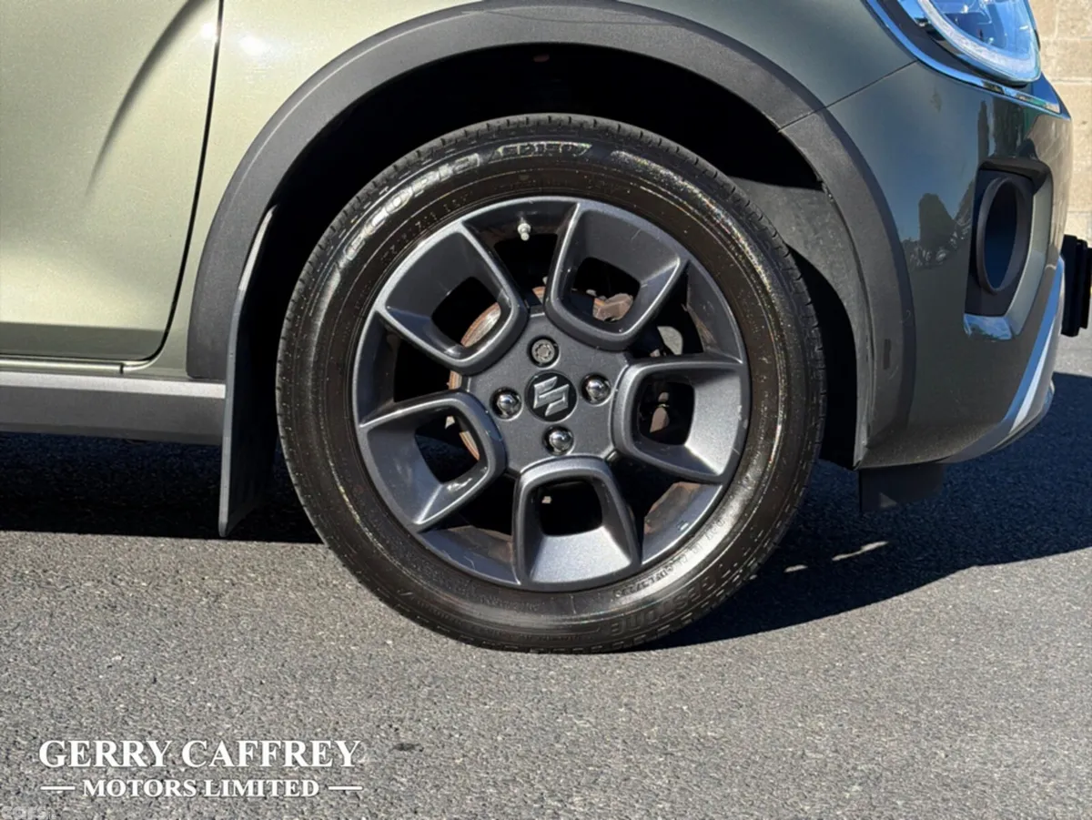 Suzuki Ignis Hatchback, Petrol, 2024, Green