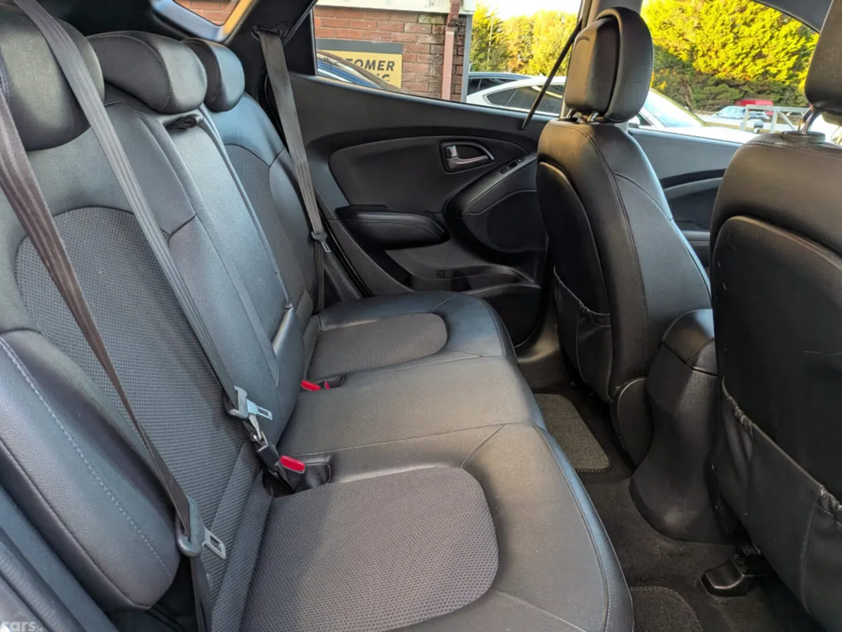 Hyundai ix35 SUV, Diesel, 2014, White