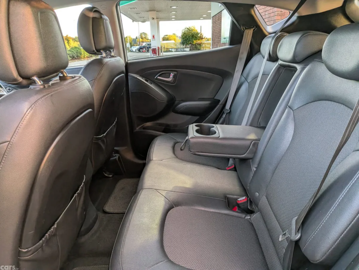 Hyundai ix35 SUV, Diesel, 2014, White