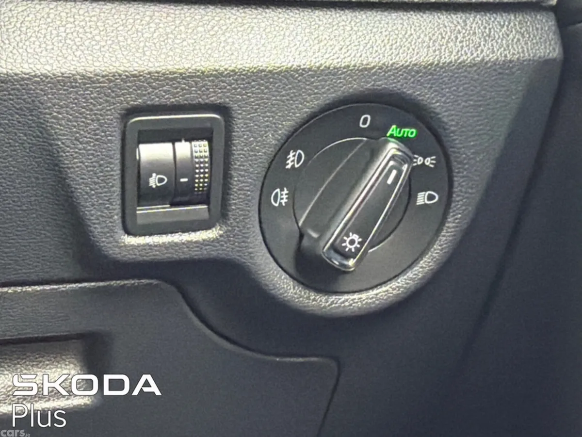 Skoda Scala Hatchback, Petrol, 2026, Grey