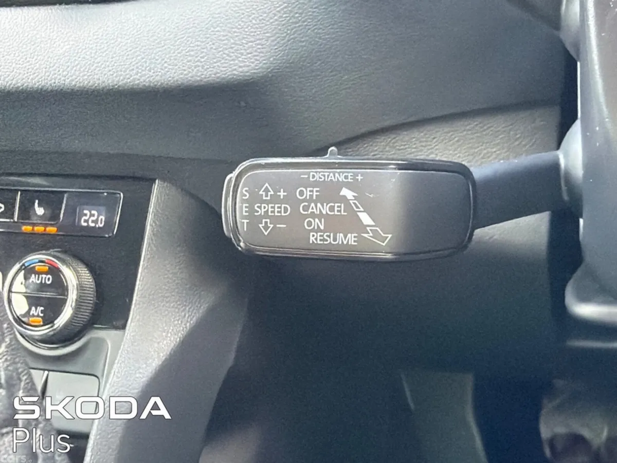 Skoda Karoq SUV, Diesel, 2026, Blue