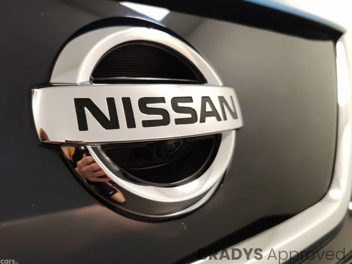 Nissan Leaf Hatchback, Electric, 2022, Blue