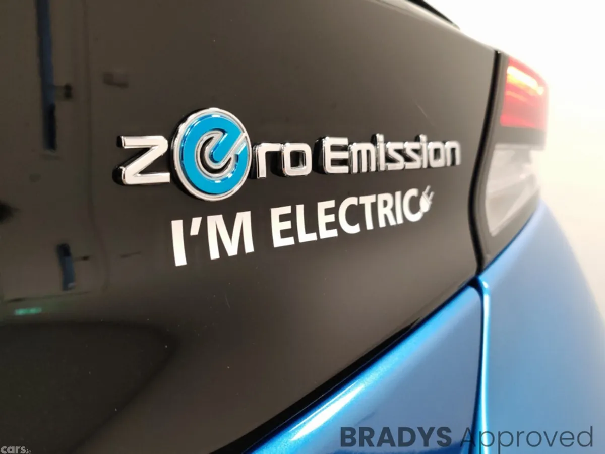 Nissan Leaf Hatchback, Electric, 2022, Blue