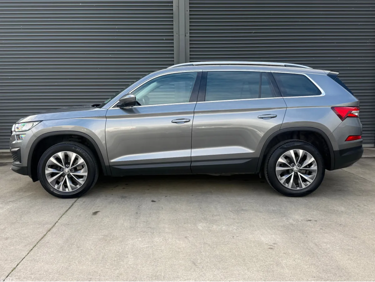 Skoda Kodiaq Estate, Diesel, 2023, Grey