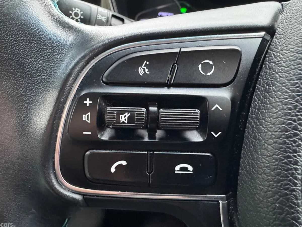 Kia Niro SUV, Petrol Plug-in Hybrid, 2020, Red
