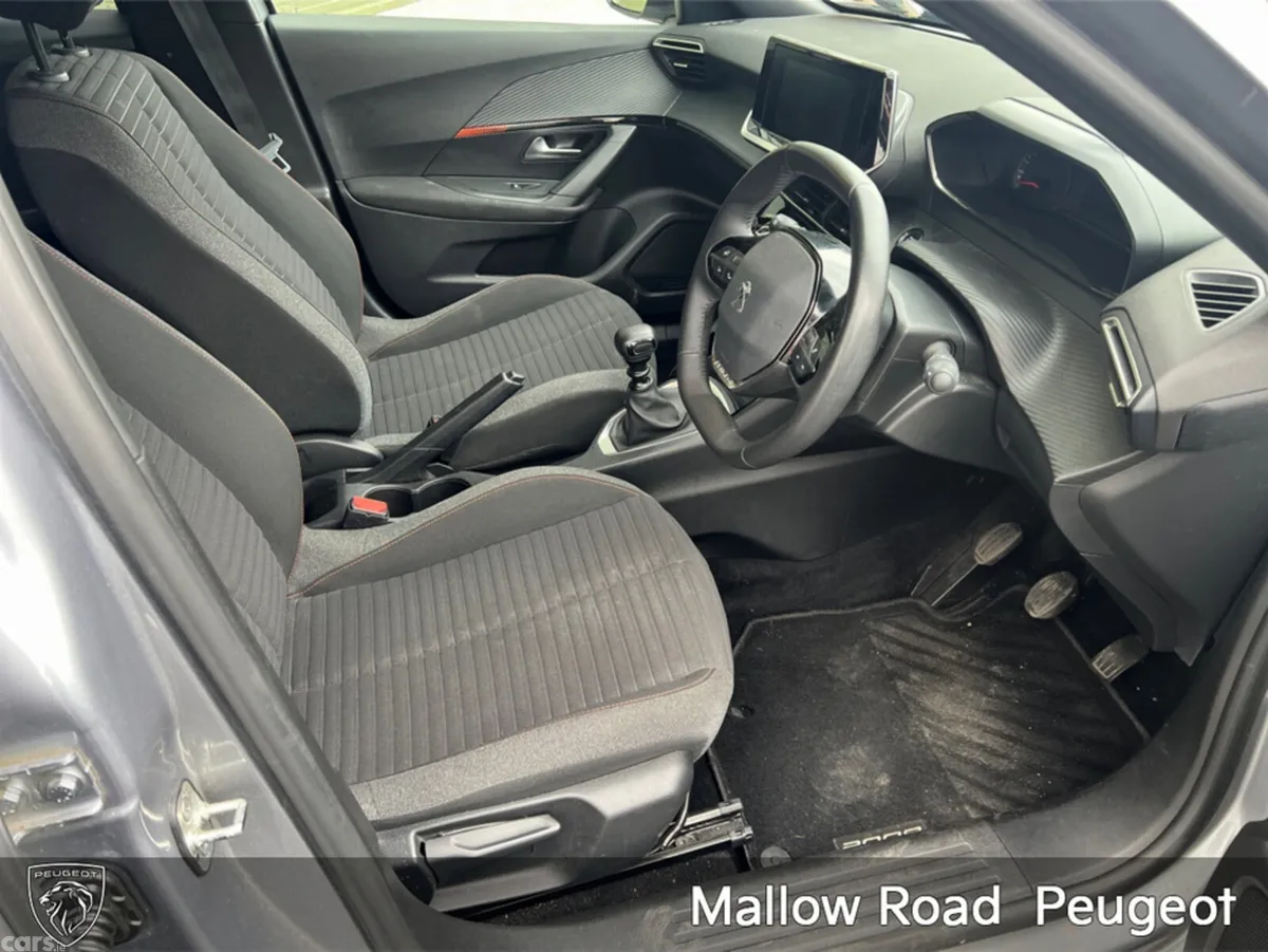 Peugeot 2008 SUV, Petrol, 2023, Grey