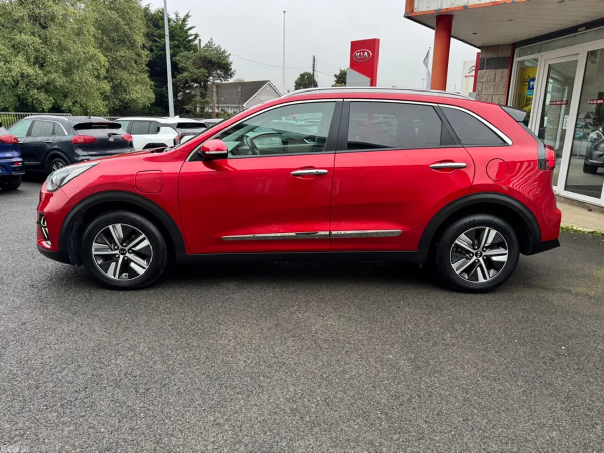 Kia Niro SUV, Petrol Plug-in Hybrid, 2020, Red