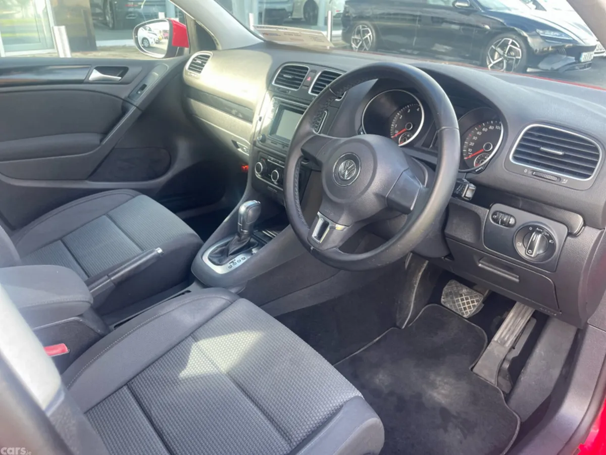 Volkswagen Golf Hatchback, Petrol, 2012, Red