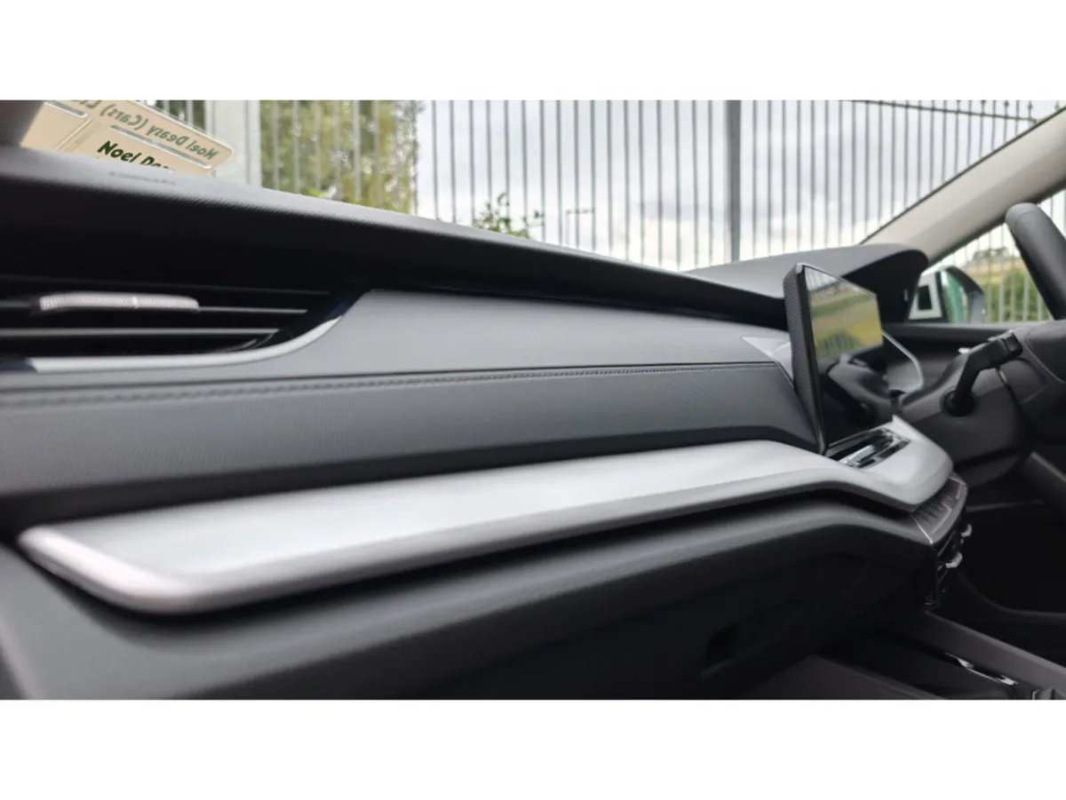 Skoda Octavia Hatchback, Unknown, 2026, White