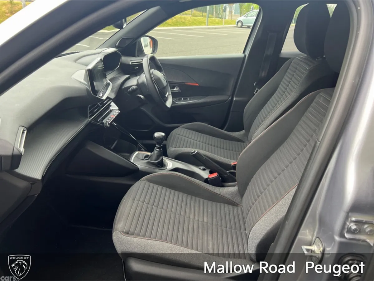 Peugeot 2008 SUV, Petrol, 2023, Grey