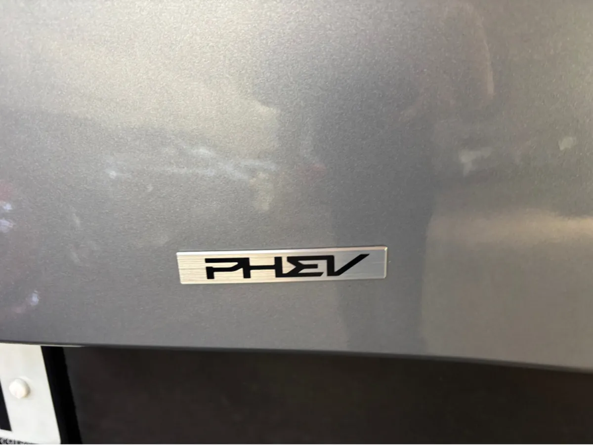 Kia Sportage MPV, Petrol Plug-in Hybrid, 2023, Grey