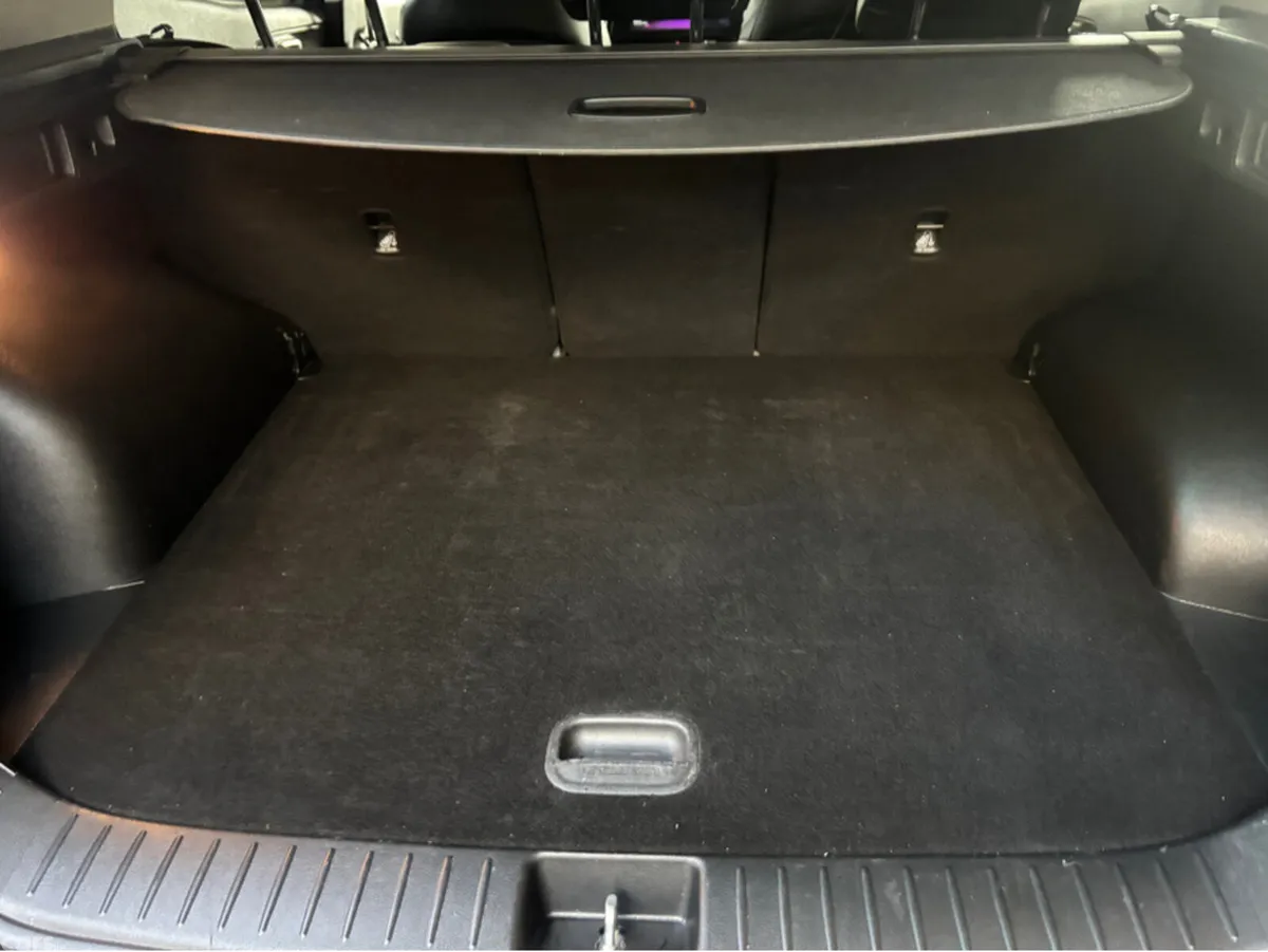 Kia Sportage MPV, Petrol Plug-in Hybrid, 2023, Grey
