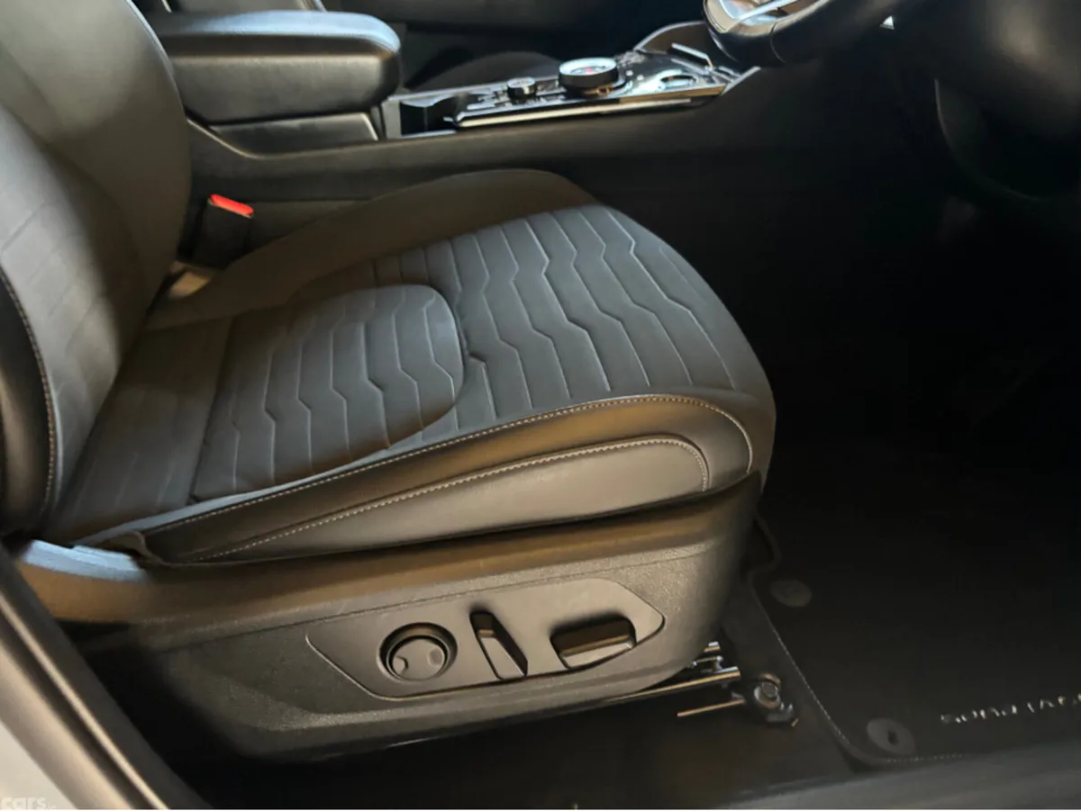 Kia Sportage MPV, Petrol Plug-in Hybrid, 2023, Grey
