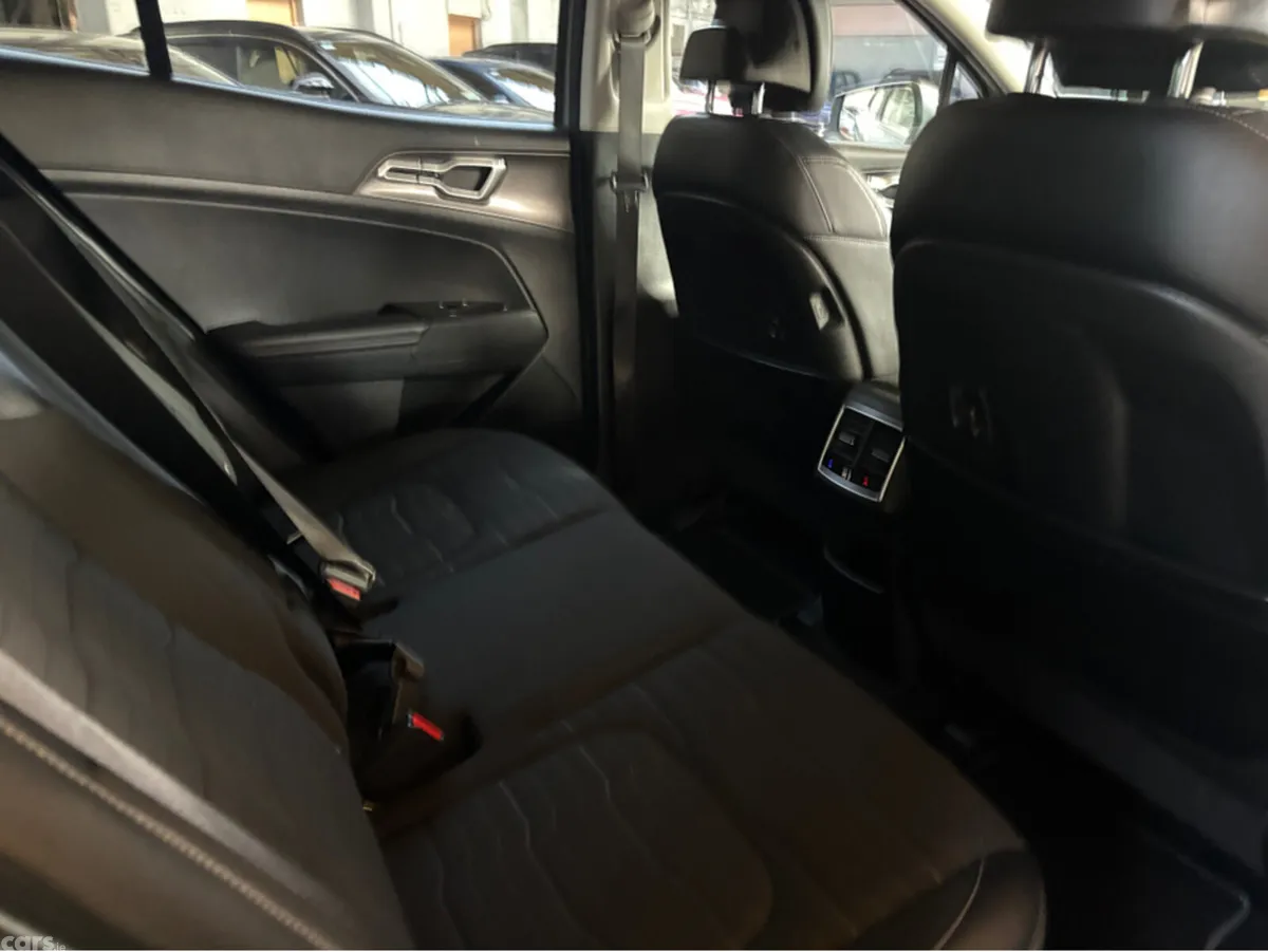Kia Sportage MPV, Petrol Plug-in Hybrid, 2023, Grey