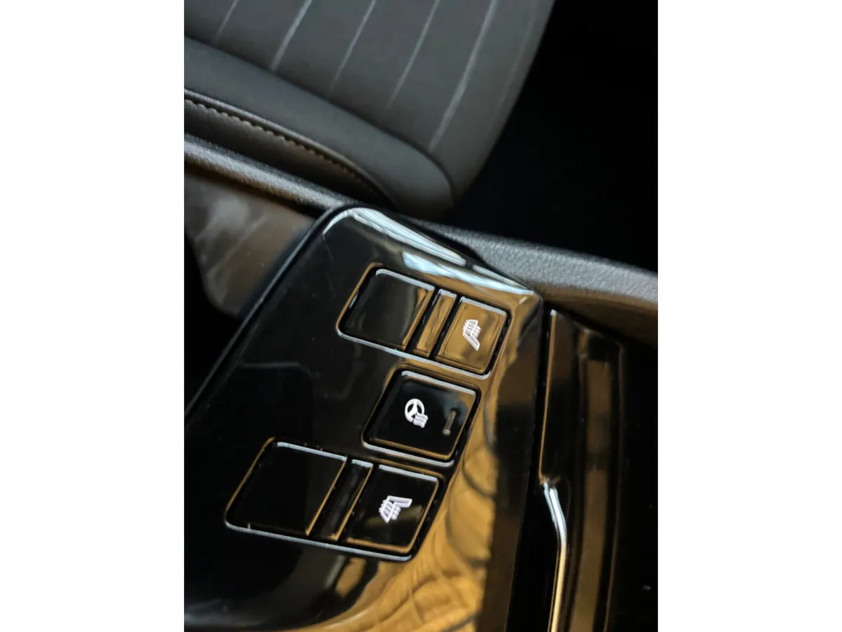 Kia Sportage MPV, Petrol Plug-in Hybrid, 2023, Grey