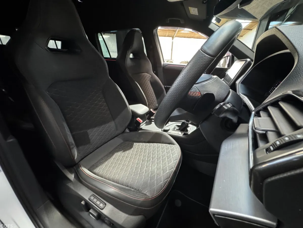 SEAT Tarraco Estate, Diesel, 2023, White