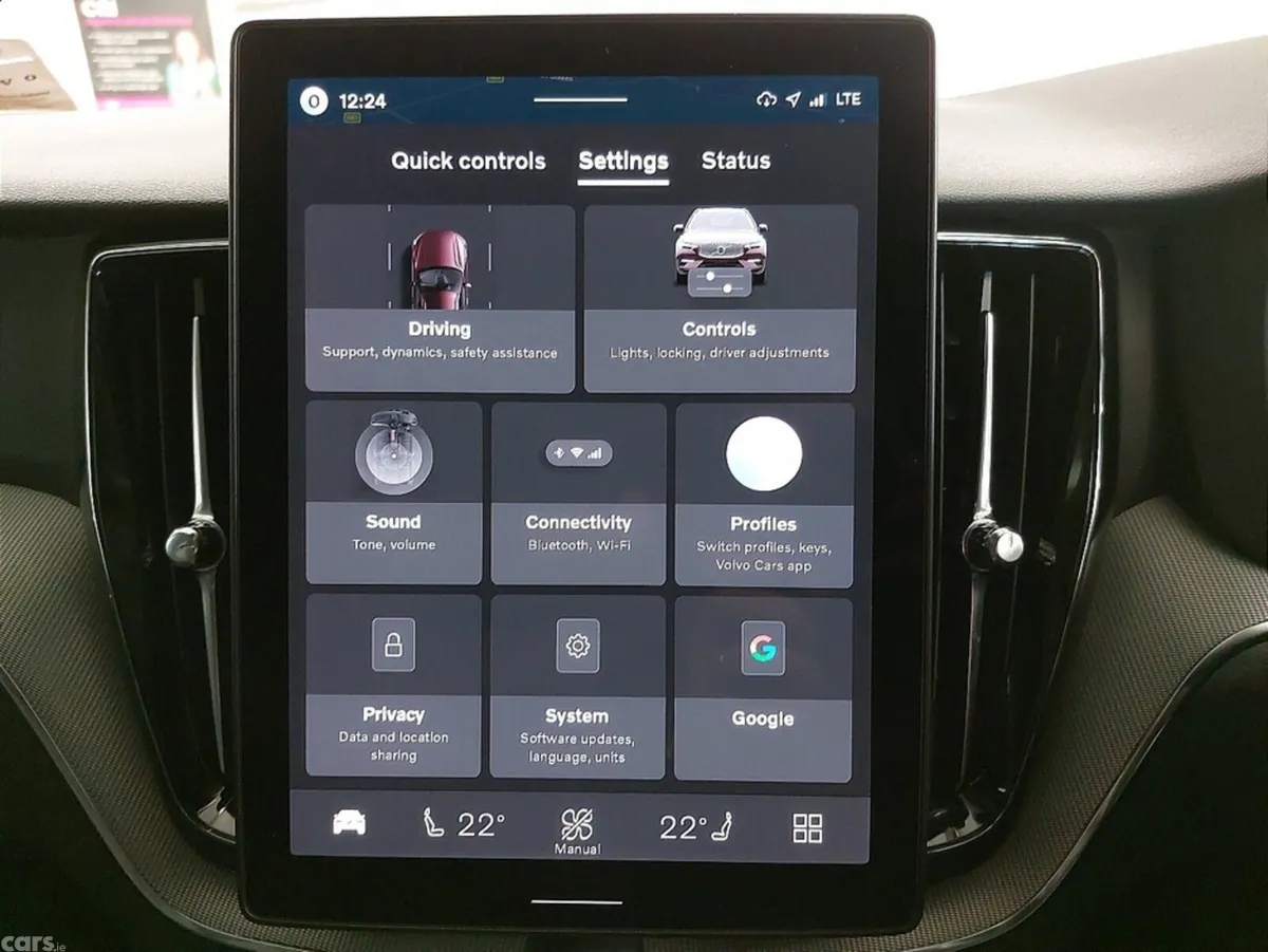 Volvo XC60 SUV, Petrol Plug-in Hybrid, 2025, Red