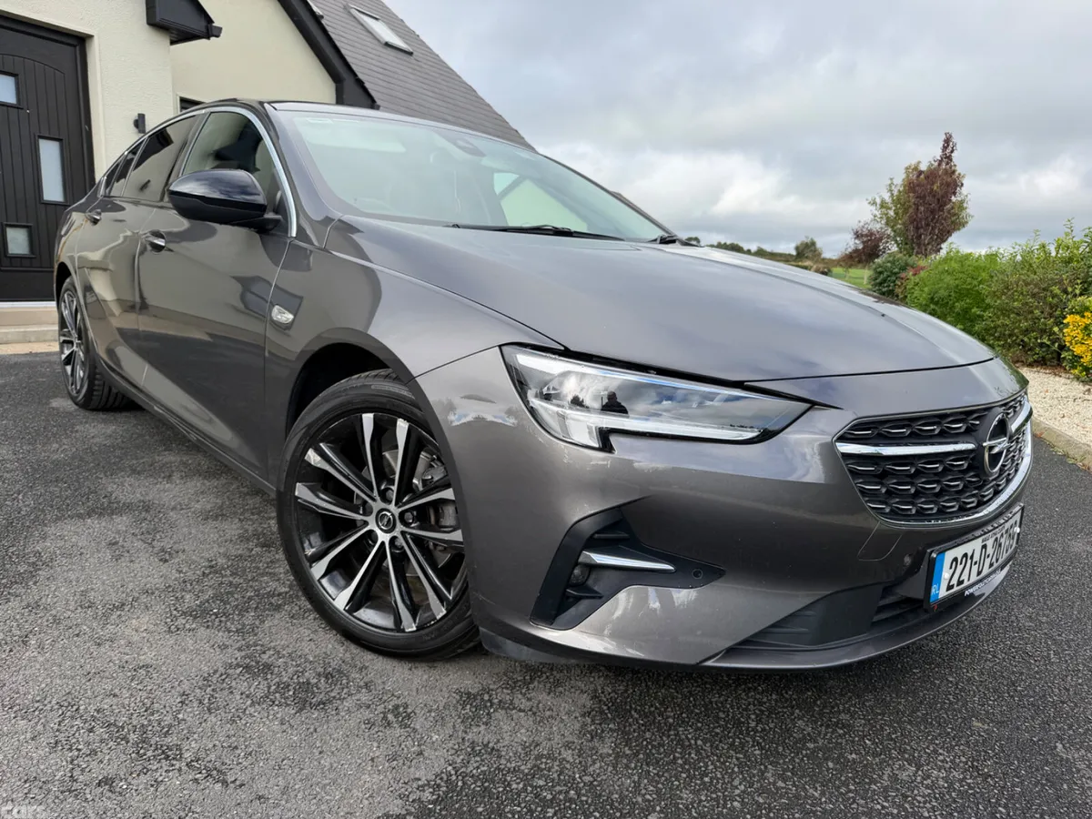 Opel Insignia Hatchback, Diesel, 2022, Grey