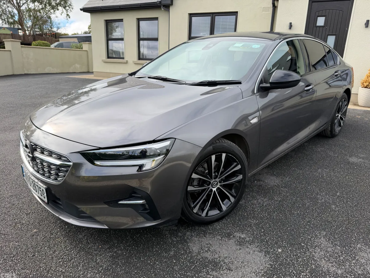 Opel Insignia Hatchback, Diesel, 2022, Grey