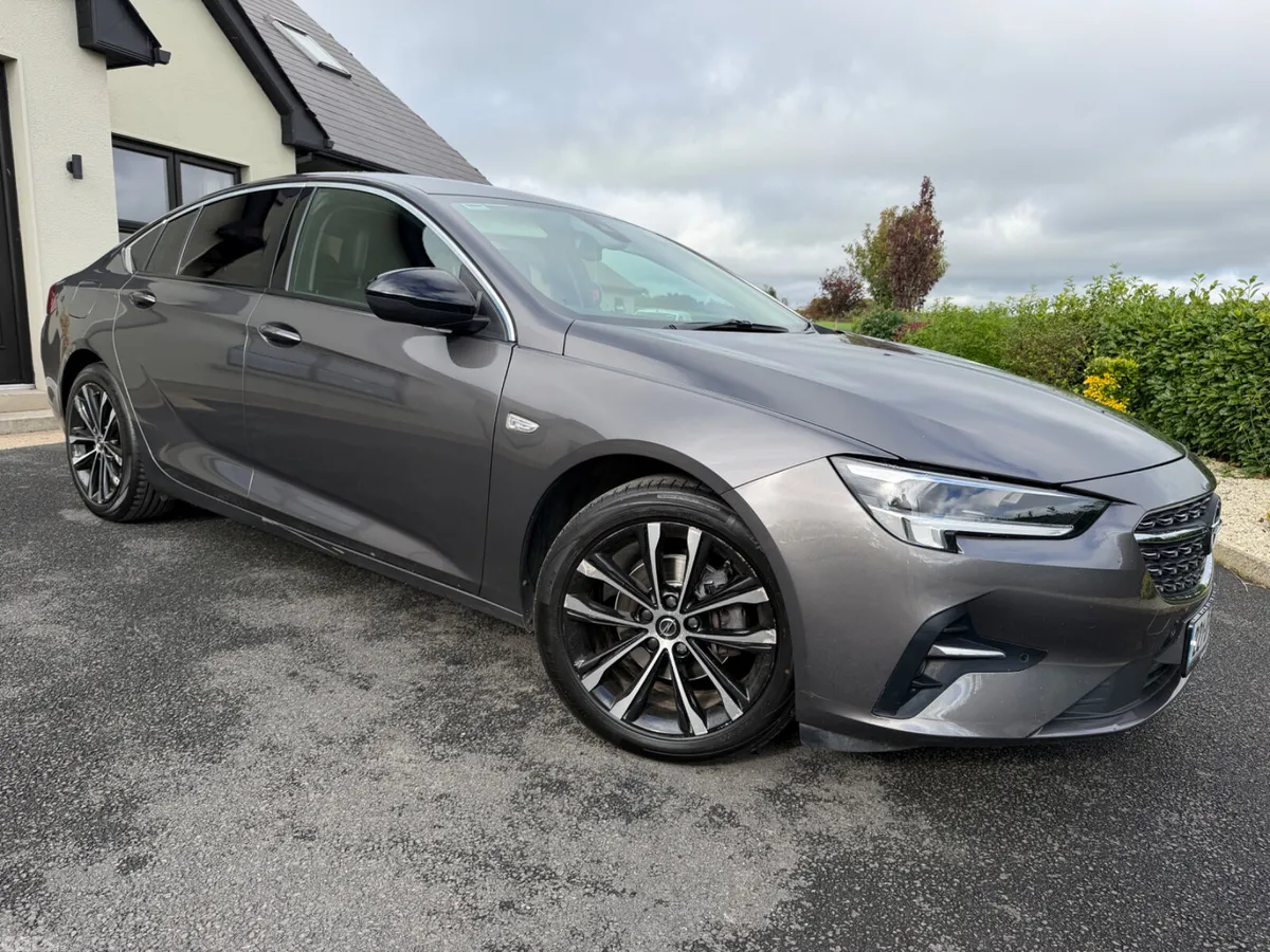 Opel Insignia Hatchback, Diesel, 2022, Grey